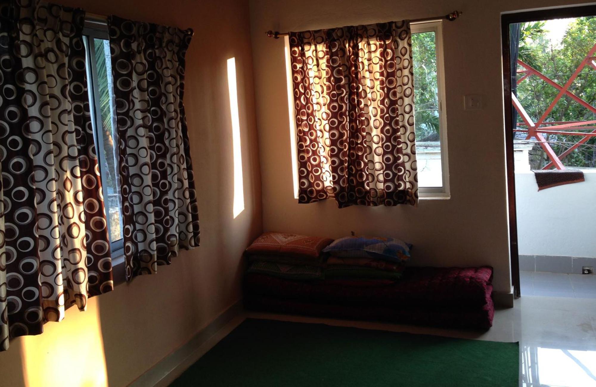 Surya Inn Konark Habitación foto
