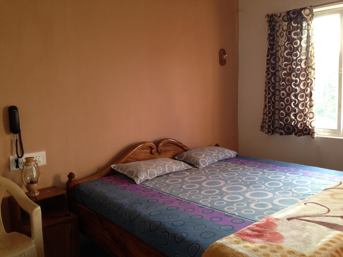 Surya Inn Konark Habitación foto